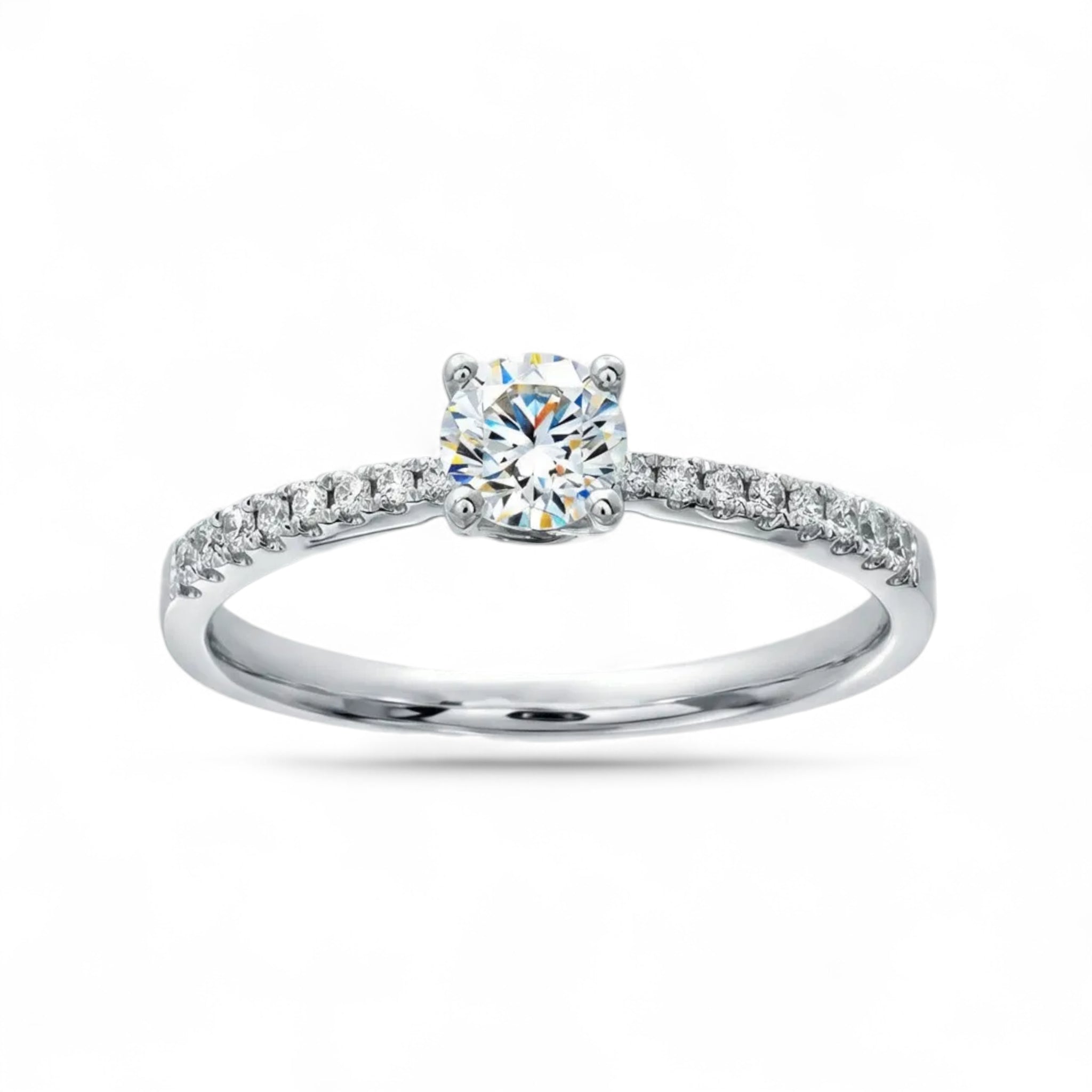 18K White Gold Round Brilliant Cut Diamond Engagement Ring