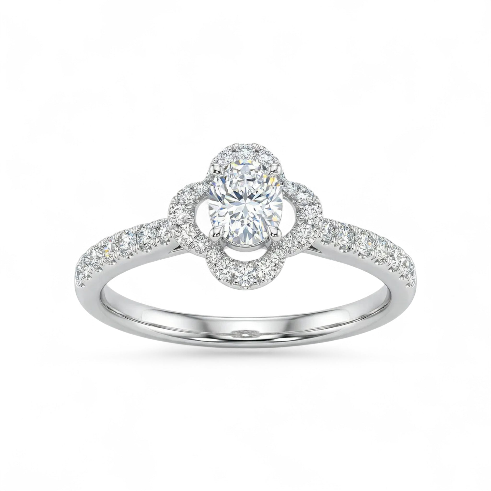 18K White Gold Princess Cut Diamond Clover Ring