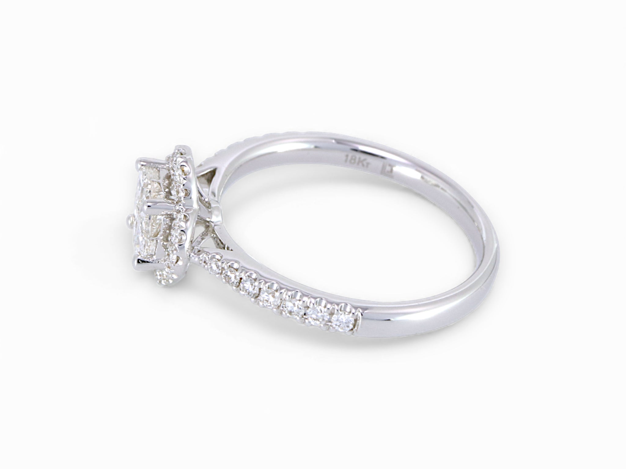 18K White Gold Clover Princess Cut Diamond Ring