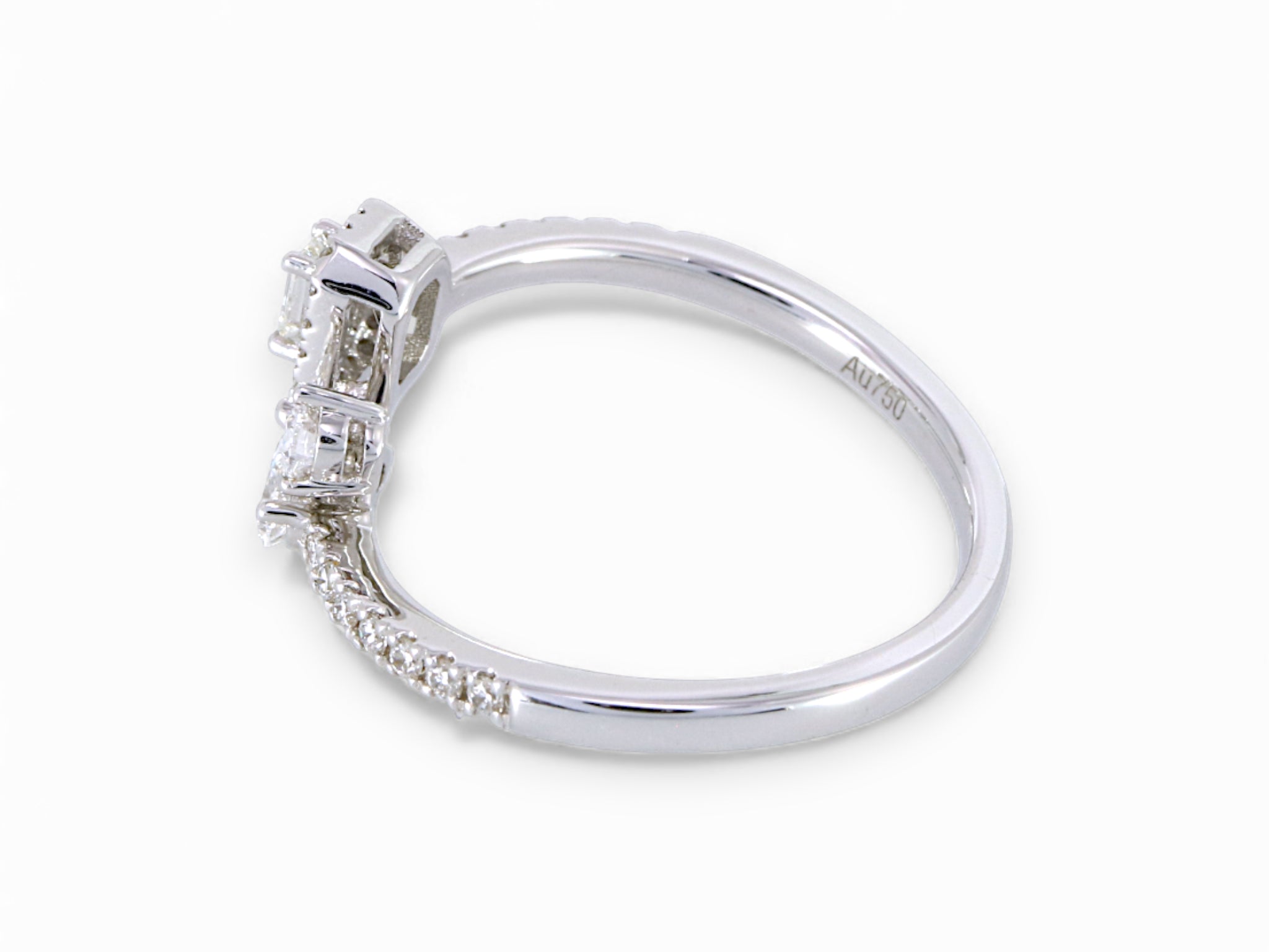 18K White Gold Baguette Pear Cut Diamond Ring