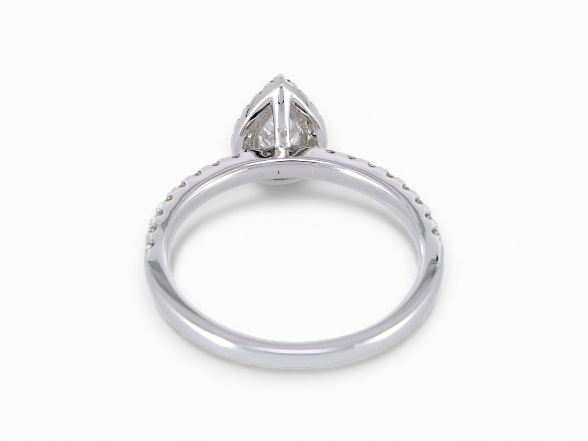 18K White Gold Pear Cut Diamond Halo Engagement Ring