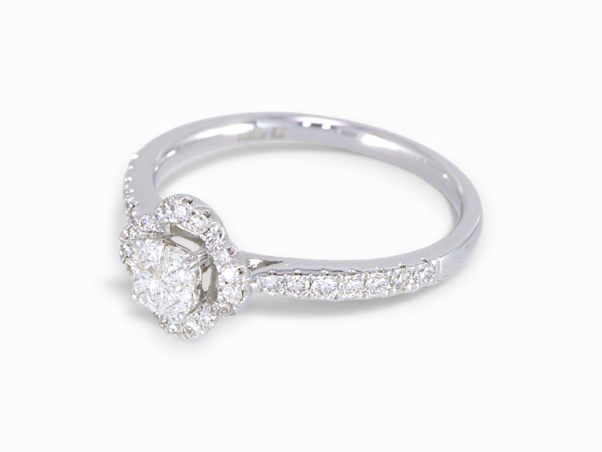 18K White Gold Princess Cut Diamond Clover Ring