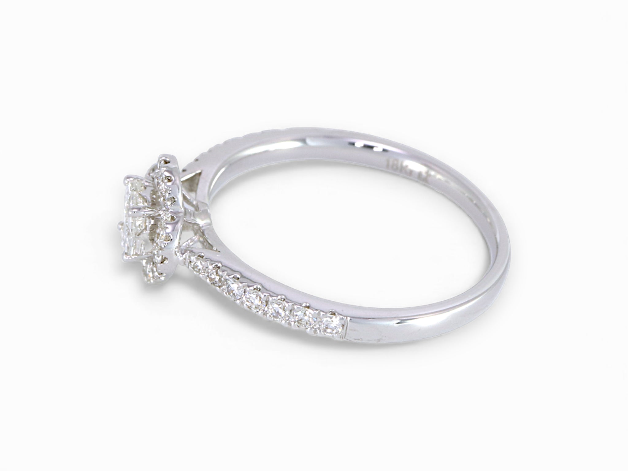 18K White Gold Princess Cut Diamond Clover Ring