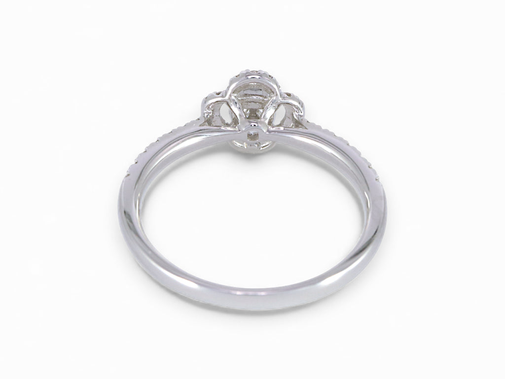 18K White Gold Princess Cut Diamond Clover Ring