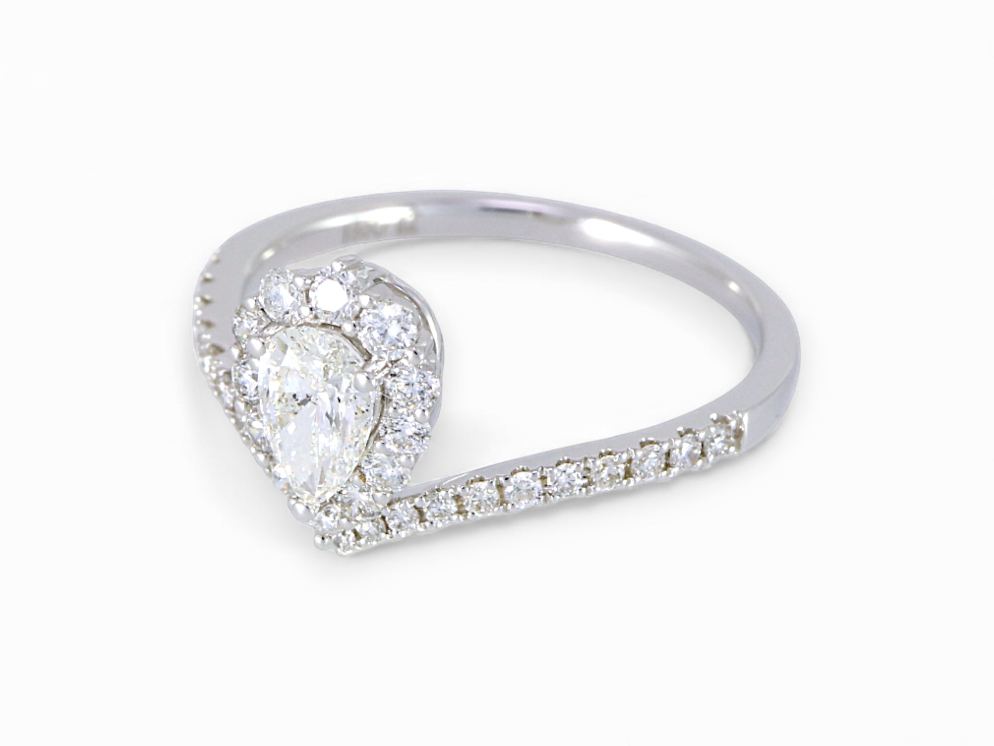 18K White Gold Pear Cut Diamond Halo Engagement Ring