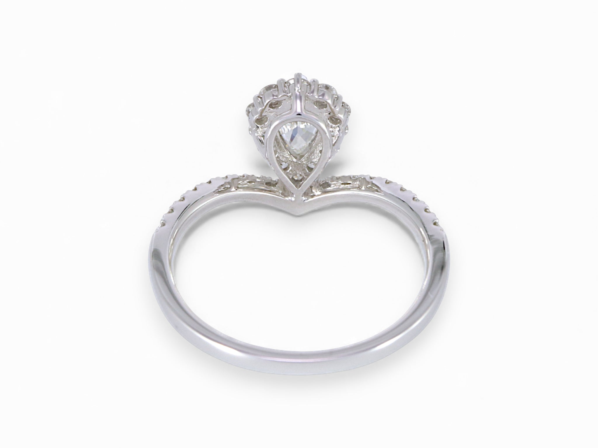 18K White Gold Pear Cut Diamond Halo Engagement Ring