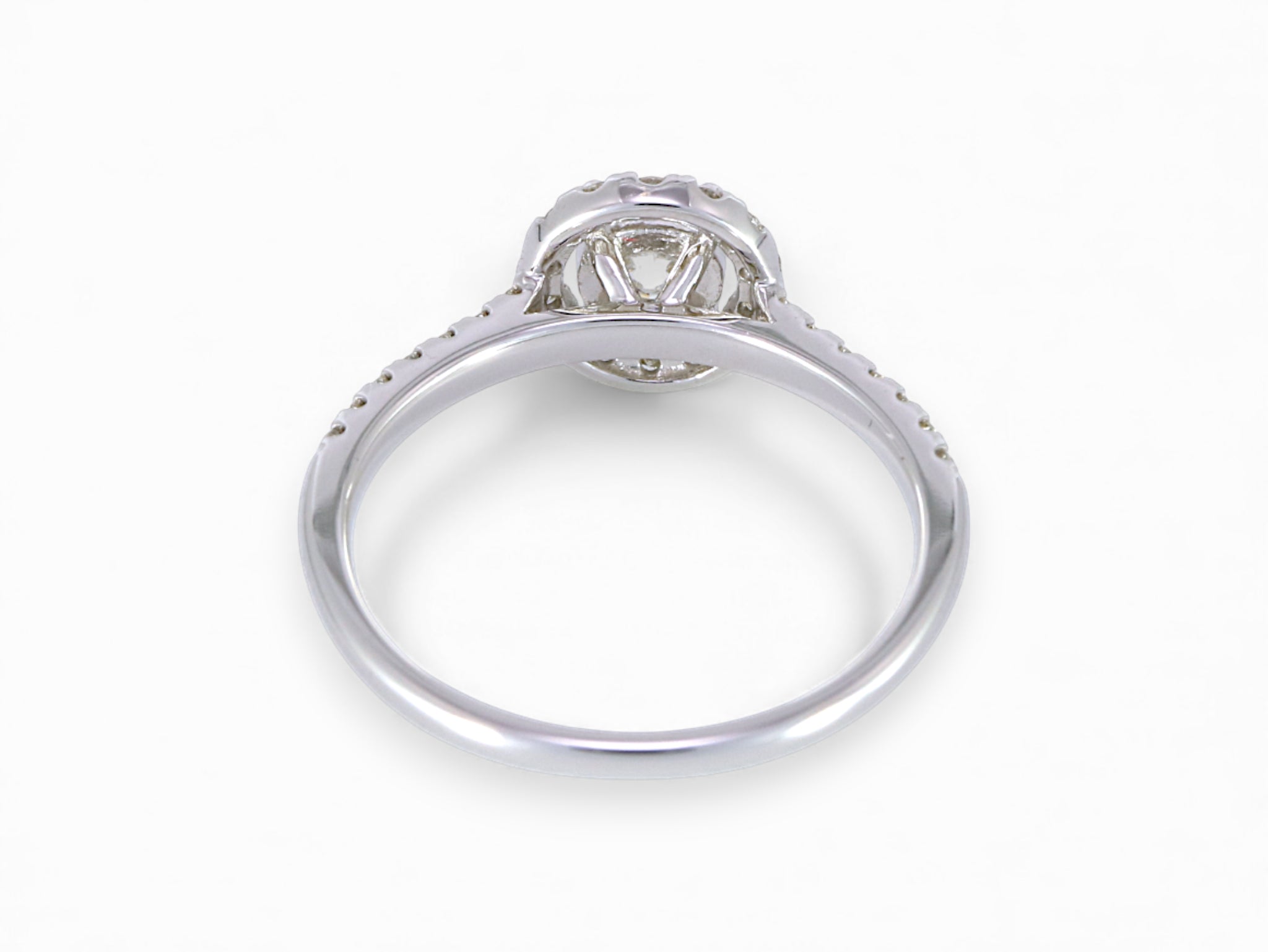 18K White Gold Round Brilliant Diamond Halo Engagement Ring
