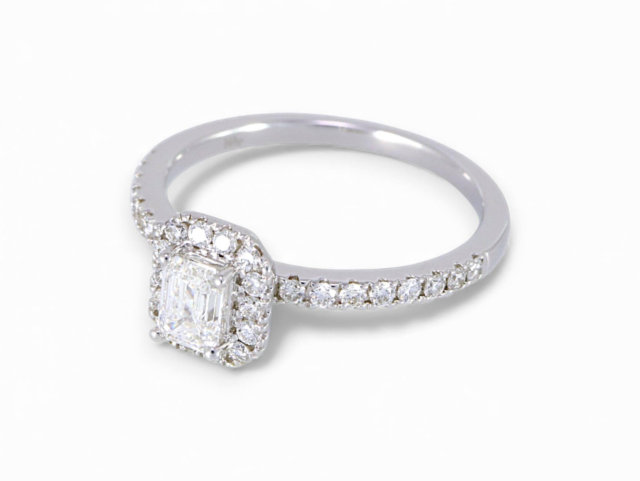 18K White Gold Baguette Cut Diamond Halo Ring