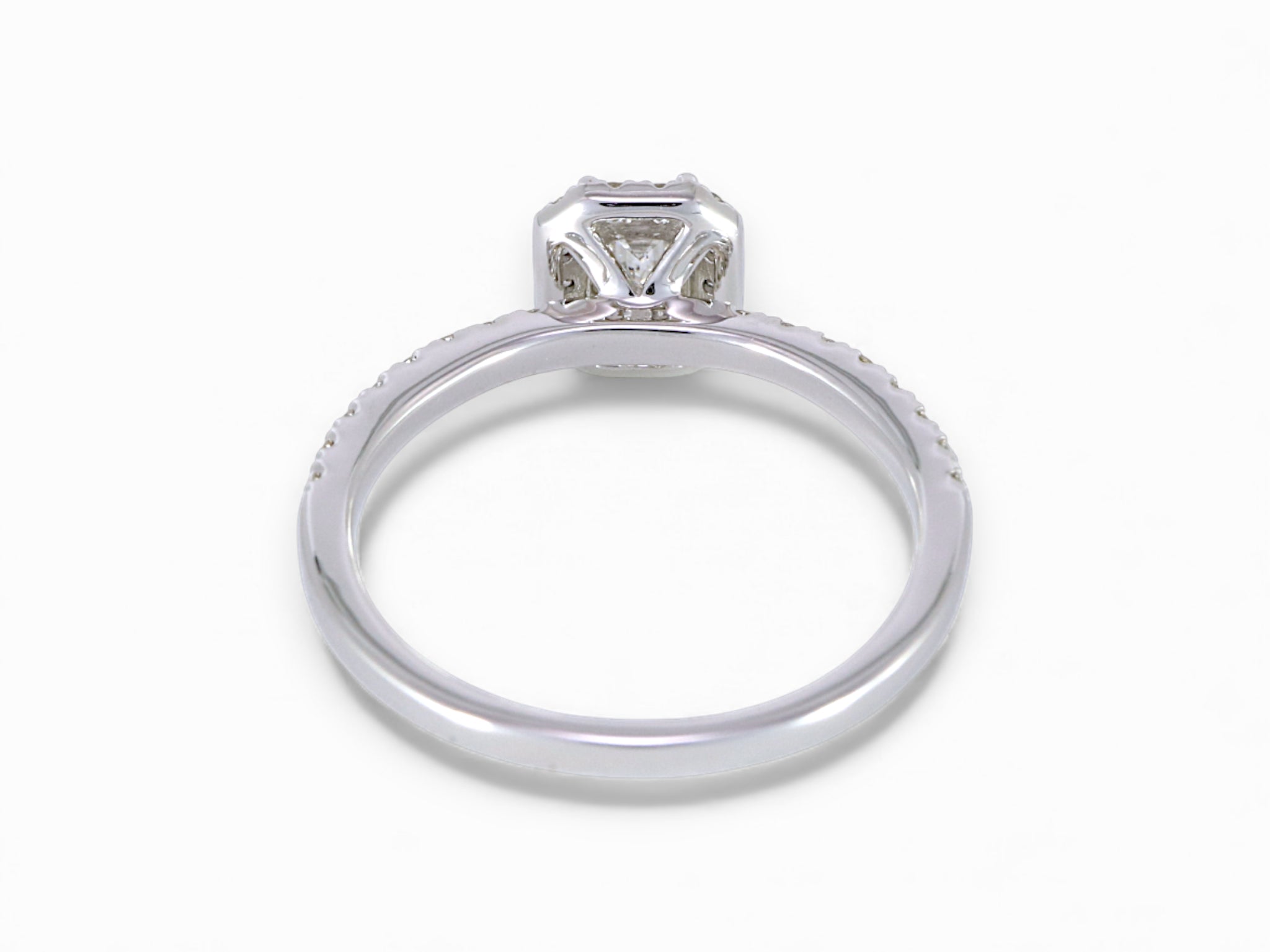 18K White Gold Baguette Cut Diamond Halo Ring