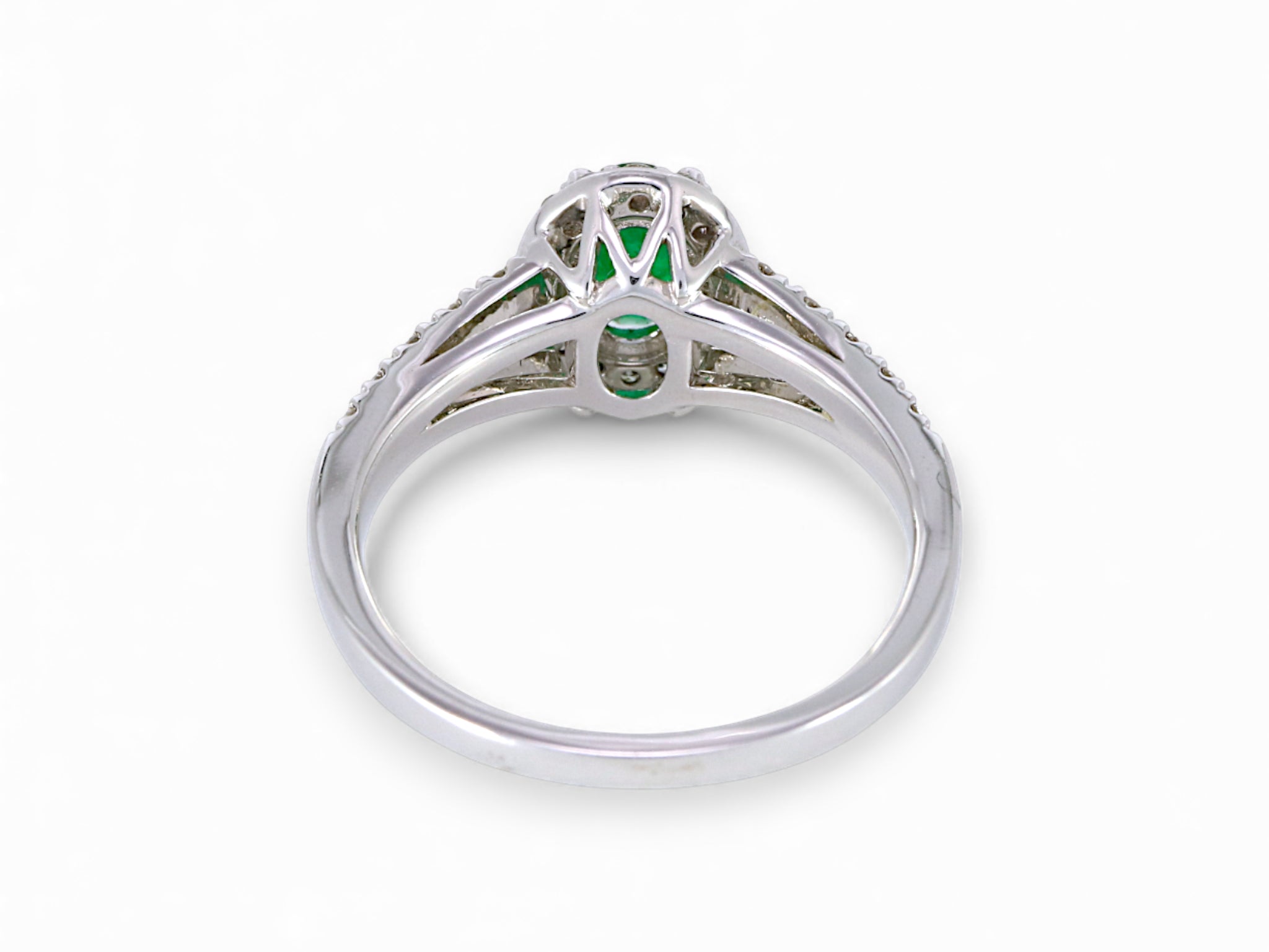 18K White Gold Oval Cut Emerald Diamond Halo Ring
