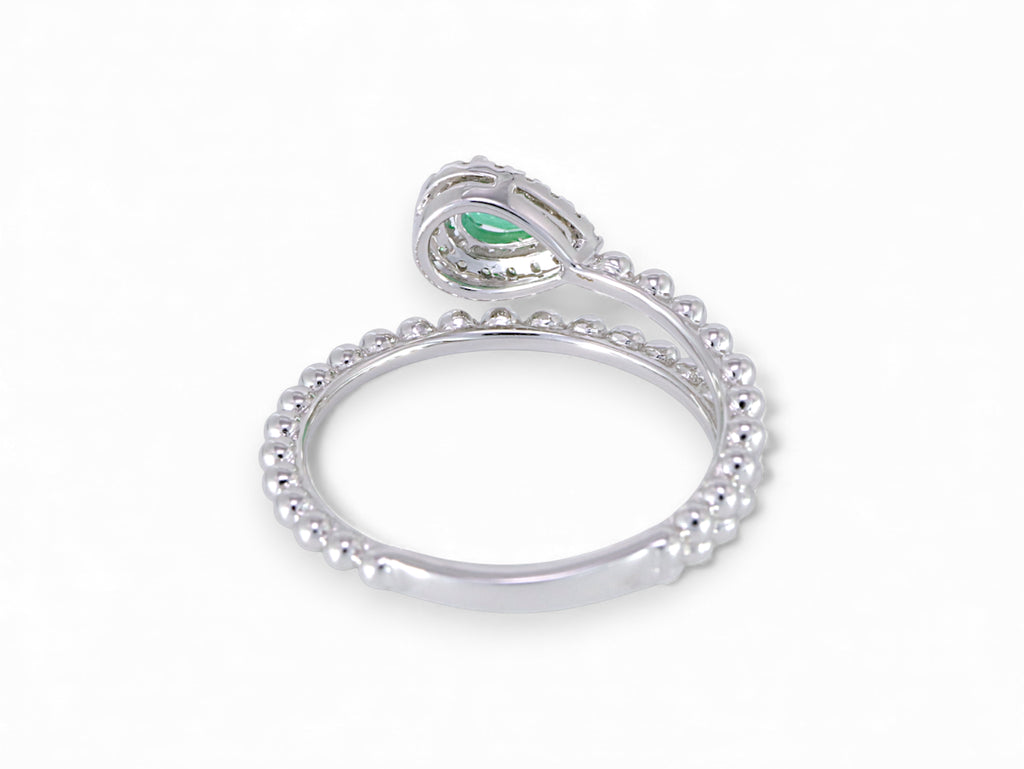 18K Yellow Gold Pear Cut Emerald with Diamond Halo Ring