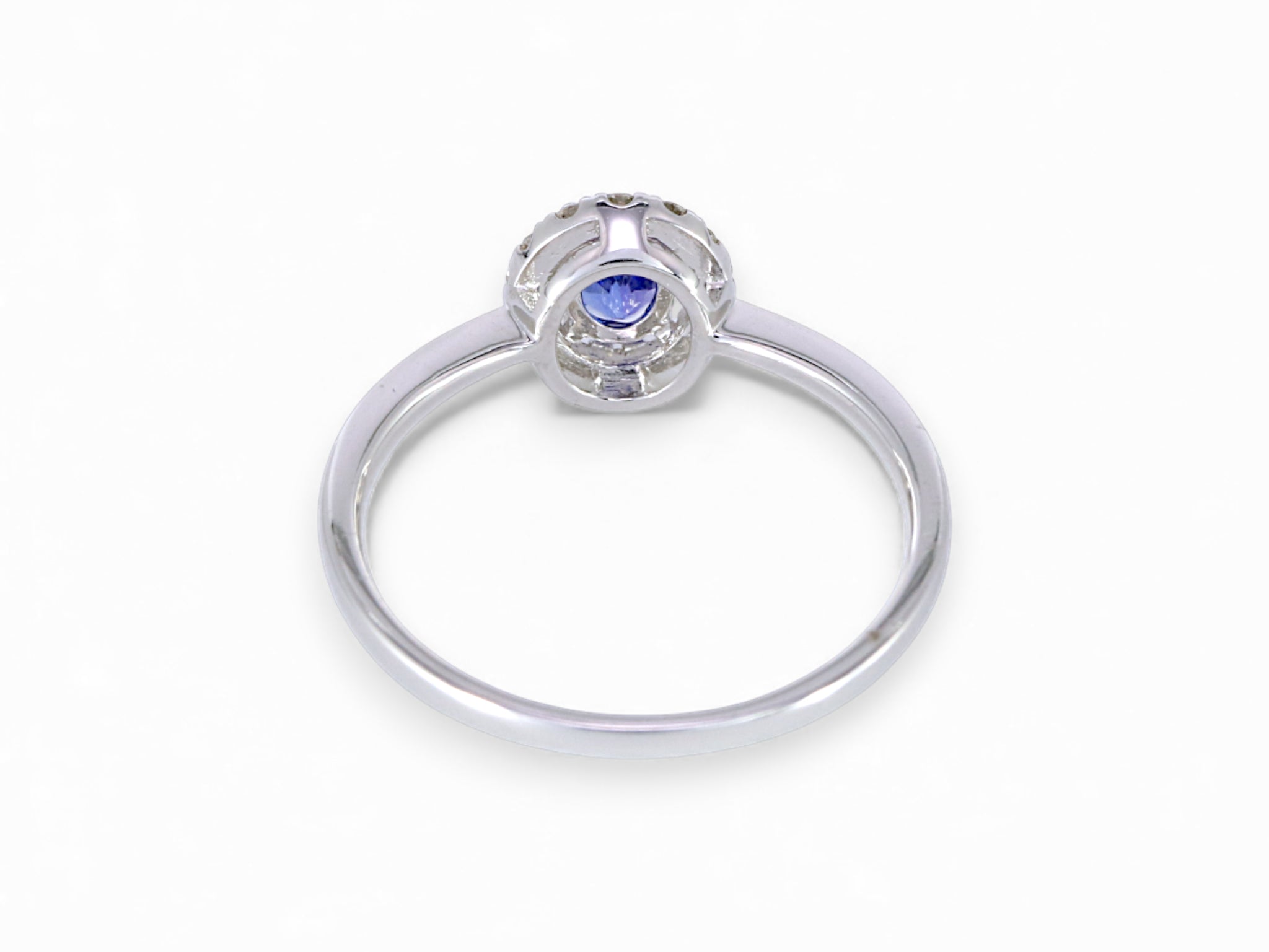14K White Gold Oval Cut Tanzanite with Diamond Halo Ring