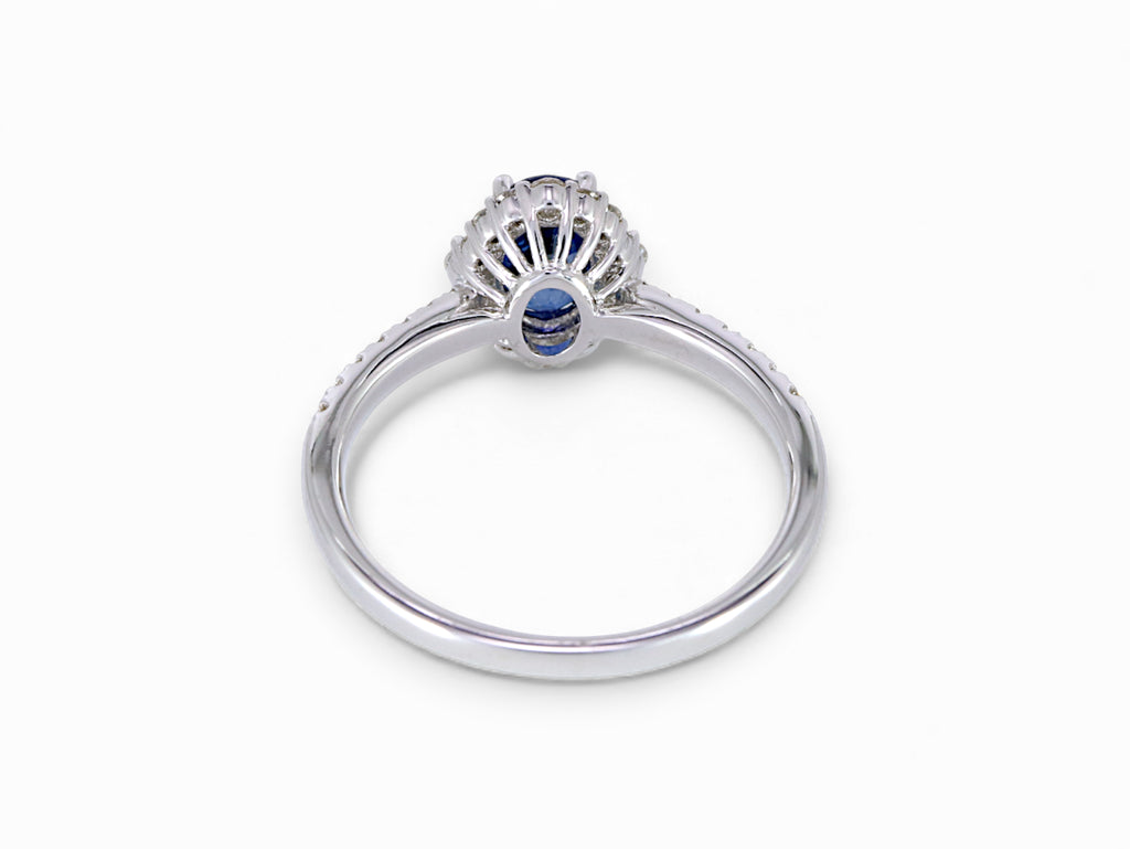 18K White Gold Oval Cut Sapphire with Diamond Halo Ring