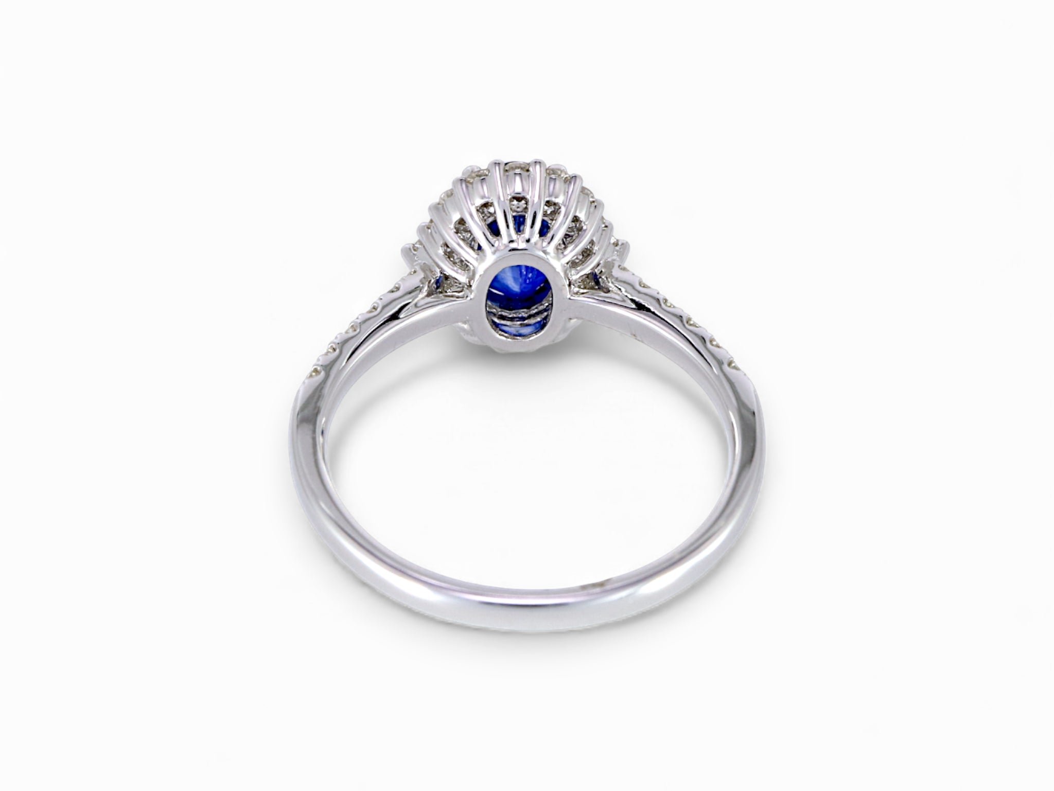 18K White Gold Oval Cut Sapphire with Diamond Halo Ring