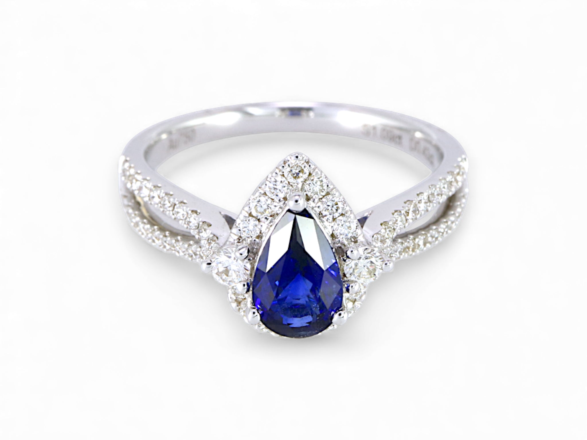 18K White Gold Pear Cut Sapphire with Diamond Halo Ring