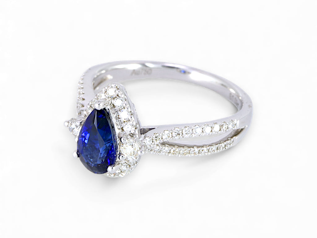 18K White Gold Pear Cut Sapphire with Diamond Halo Ring