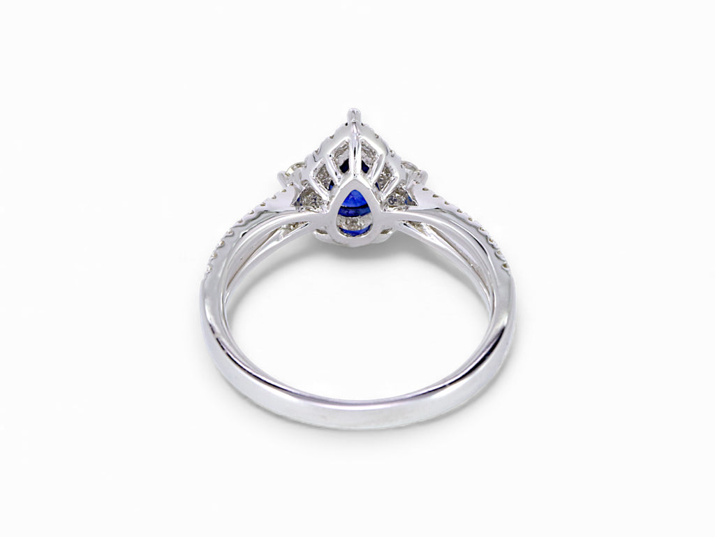 18K White Gold Pear Cut Sapphire with Diamond Halo Ring