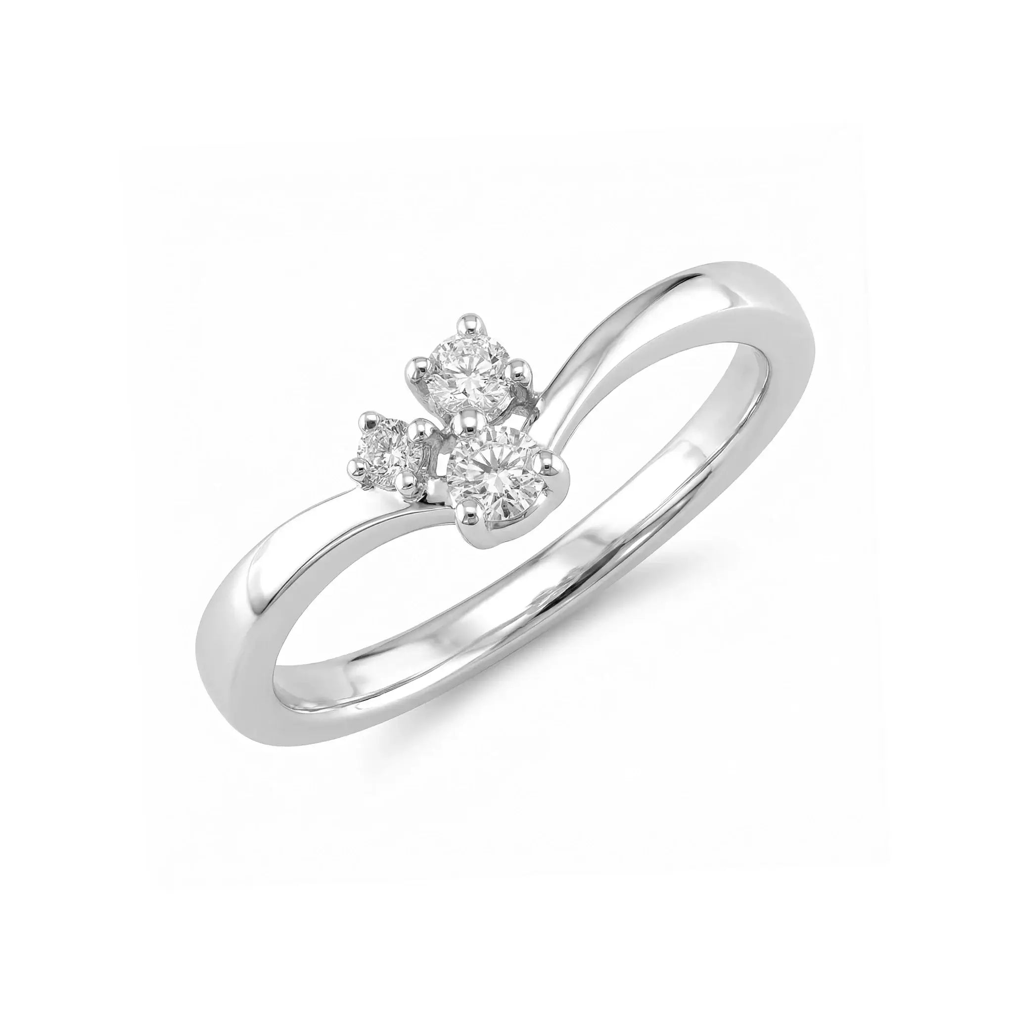 14K Yellow Gold 3 Stone Diamond Wedding Ring showcasing three sparkling diamonds in a timeless design.